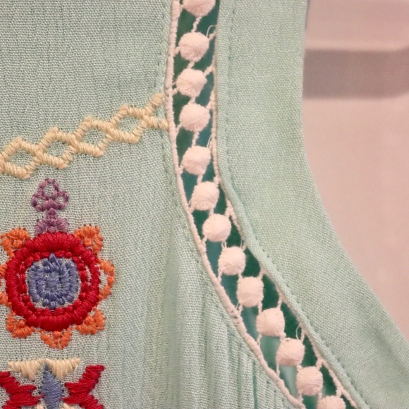 TRIXXI GIRL Hi-Lo Sleeveless Girls Mint Green Gauze Dress Embroidered. NWT - Picture 5 of 9